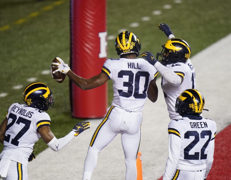 Snap counts, PFF grades and more from Michigan's win over Rutgers