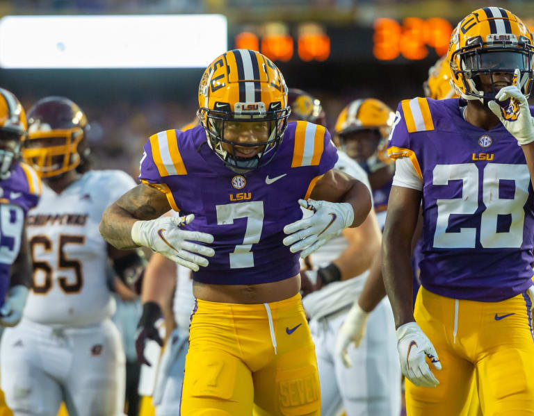 LSU LB Damone Clark to have spinal fusion surgery