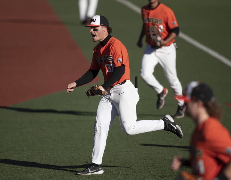 Oregon State P Cooper Hjerpe vs. New Mexico State - 6/3/22, 1st inning 