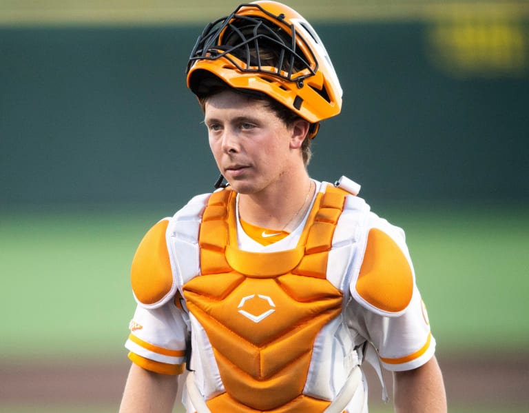 RECAP: Tennessee crushes Alabama, advances in SEC Baseball