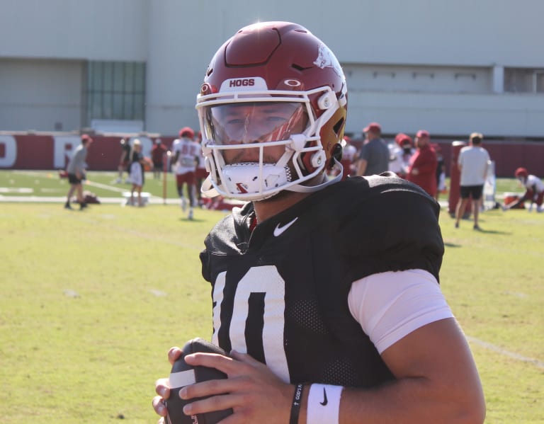 HawgBeat  –  Gallery: 12th practice of Arkansas football fall camp