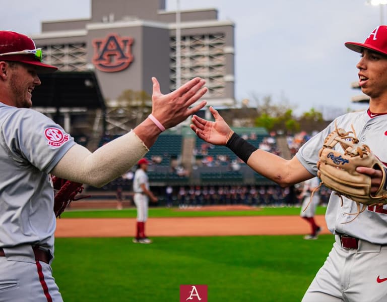 Live Scoreboard: Arkansas Razorbacks vs Auburn Tigers baseball (Game 2)