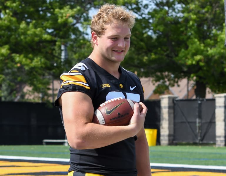 HawkeyeReport  –  2022 True Freshmen Tracker