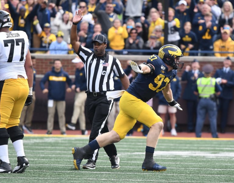 Michigan Wolverines Football: PFF Tabs Aidan Hutchinson As One Of The Top  Defensive Linemen In The Nation