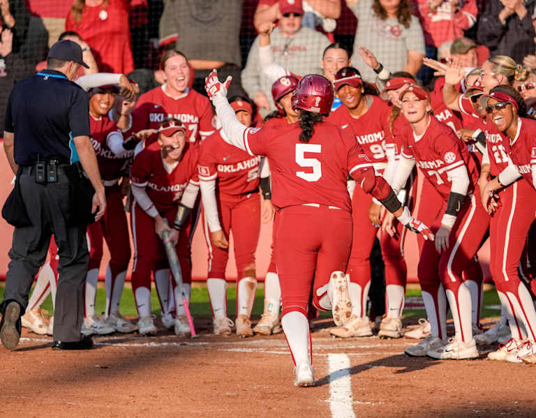 Softball: Sooners outlast Florida in extra innings to open series