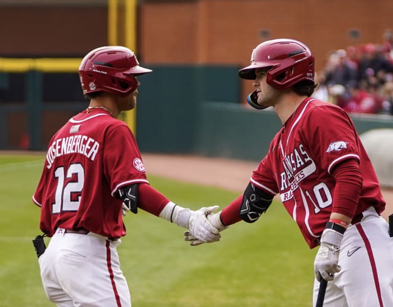 Diamond Hogs Defeat Eastern Illinois Again, Clinch Series