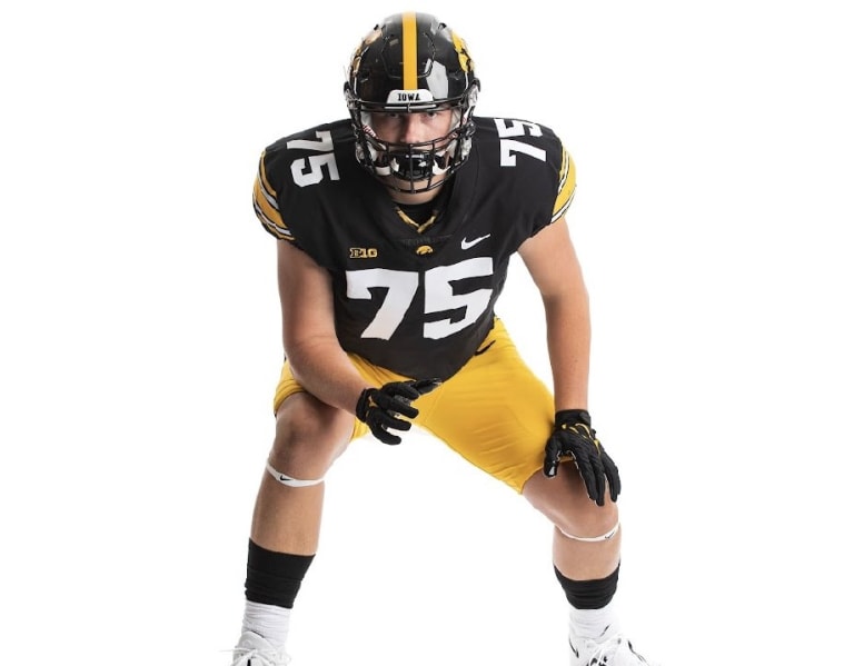 Go Iowa Awesome  –  Recruit Impressions and Intel from 2023 Hawkeye Tailgater