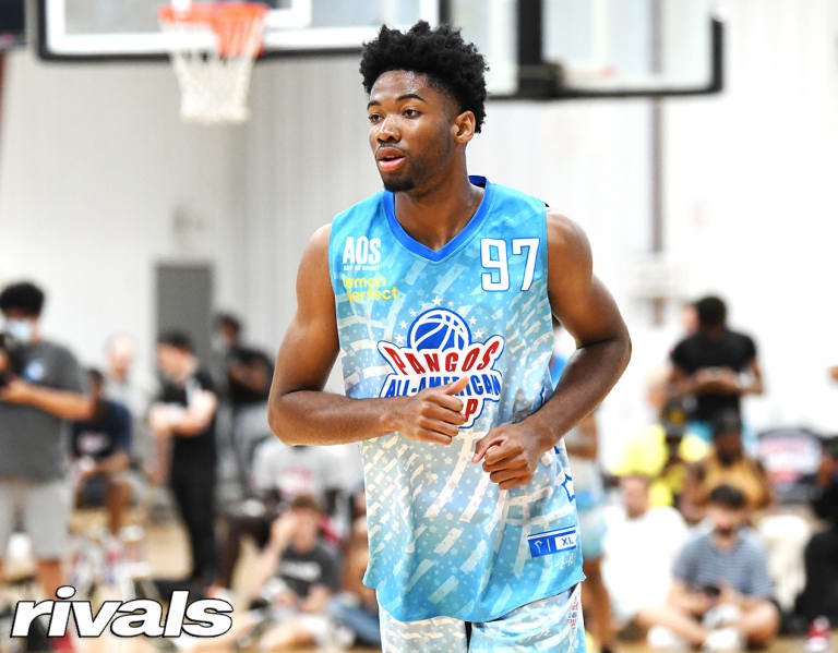 The Top 5 Uncommitted 2022 Basketball Recruits