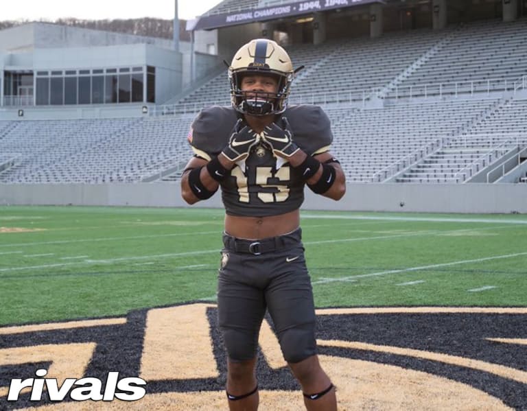 Speedy RB Tyrell Robinson Talks Official Visit & Commitment To Army -  GoBlackKnights