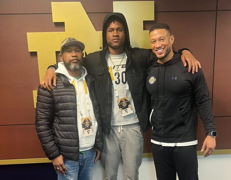 Notre Dame commit Kyngstonn Viliamu-Asa talks recruiting - Rivals.com