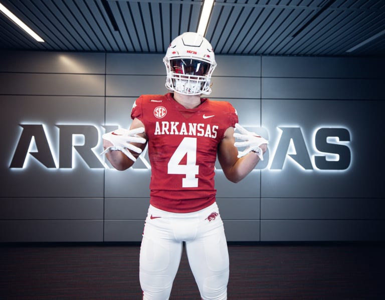 Transfer WR Isaac TeSlaa chooses Arkansas