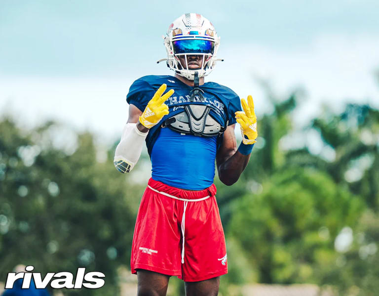 What schools are trying to STEAL 5-star WR Jeremiah Smith from