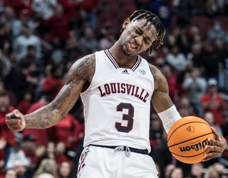 Mason Faulkner of the Louisville Cardinals brings the ball up court News  Photo - Getty Images