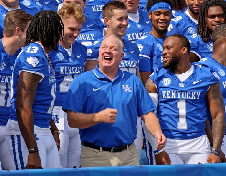 Entering Year 11 at Kentucky, Stoops brings same energy to evolving ...