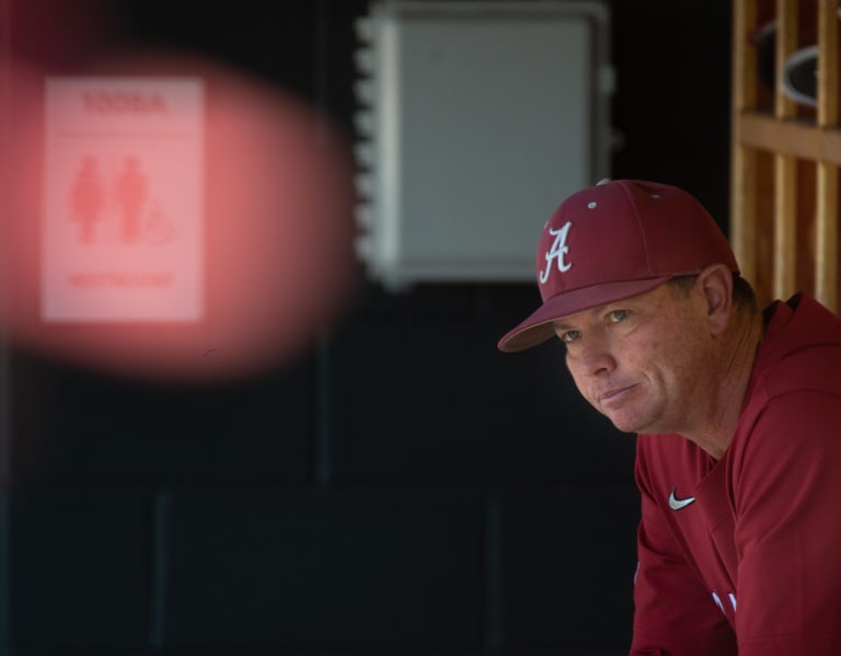 Alabama baseball coach fired after Ohio halts betting on Alabama games