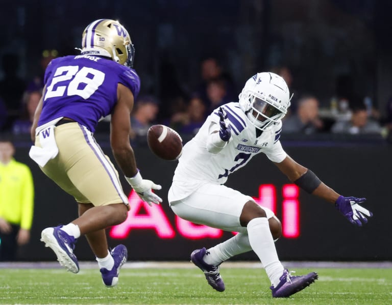 Washington Transfer Linebacker Khmori House Commits to UNC Football