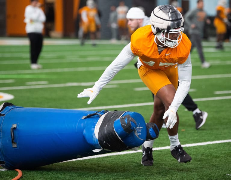 What new Tennessee football LB coach William Inge looks for in recruits ...