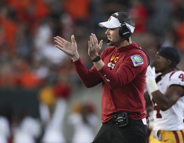 WATCH USC coach Lincoln Riley appears on ESPN's College GameDay