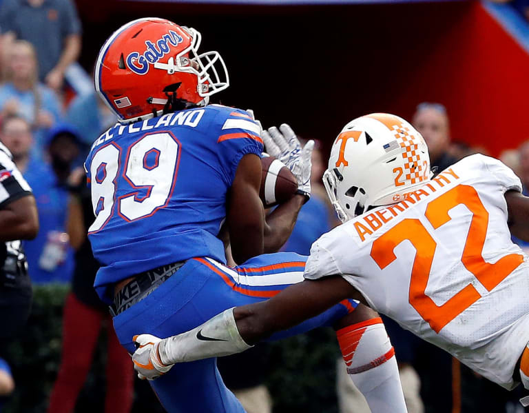 Former Florida WR Tyrie Cleveland Shows SEC Community Service