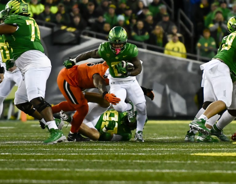 Photo Gallery: No. 6 Oregon Defeats No. 16 OSU In Regular Season Finale ...