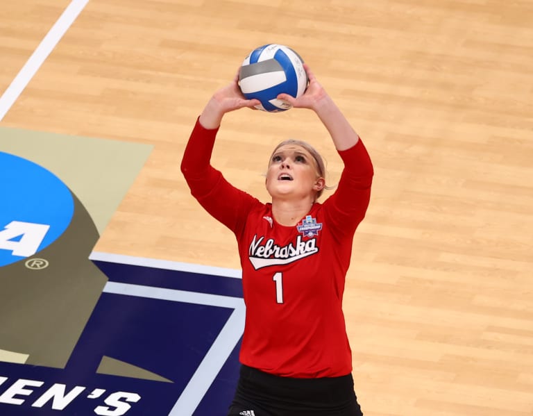 Huskers sign top-ranked volleyball class