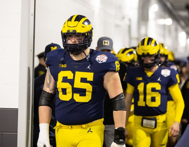 Pro Football Focus ranks the Michigan football offensive line