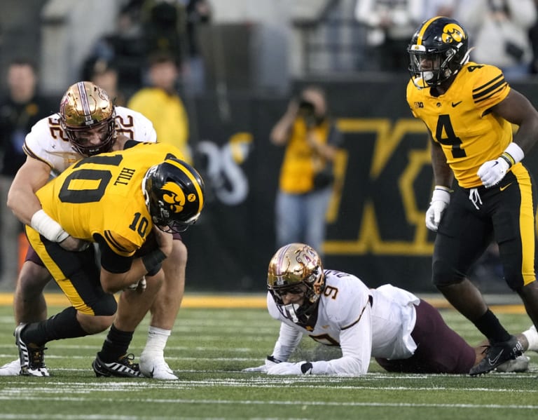 Go Iowa Awesome  –  Five Takeaways: Minnesota 12, Iowa 10