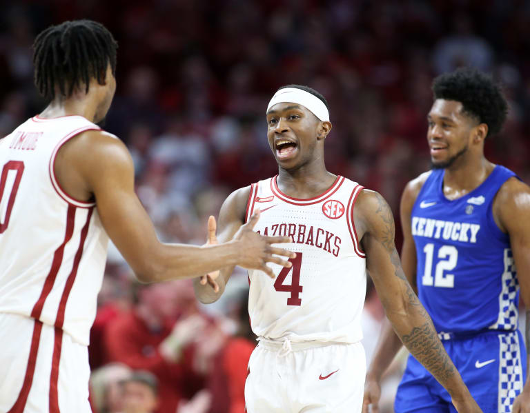 Arkansas basketball's Davonte Davis 'taking time away from basketball