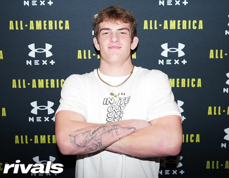 Go Iowa Awesome  –  Three-star Ben Kueter hopes to follow in Iowa LB legacy