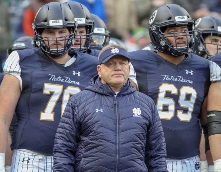 Notre Dame Fighting Irish Football Moves Up In Rivals Recruiting Rankings