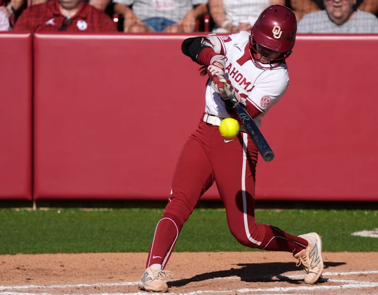 Softball: Sooners overwhelm California, advance to super regionals