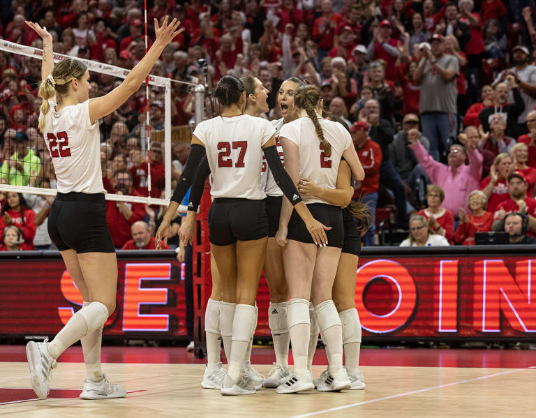 Nebraska Volleyball: WATCH open practice highlights from Huskers first ...