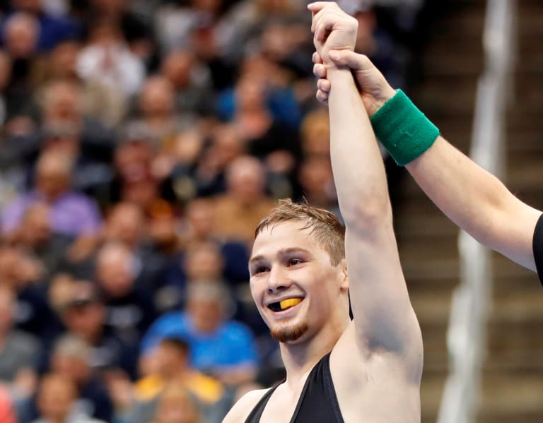Spencer Lee makes it back to the NCAA finals Go Iowa Awesome