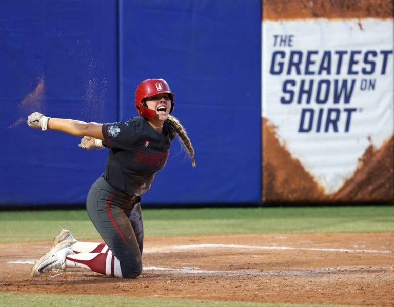 Stanford Softball Recap No 8 Stanford Powers Past No 6 Ucla To