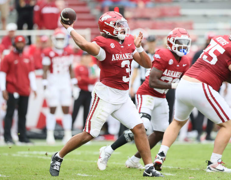 Purdue lands Arkansas transfer QB Malachi Singleton