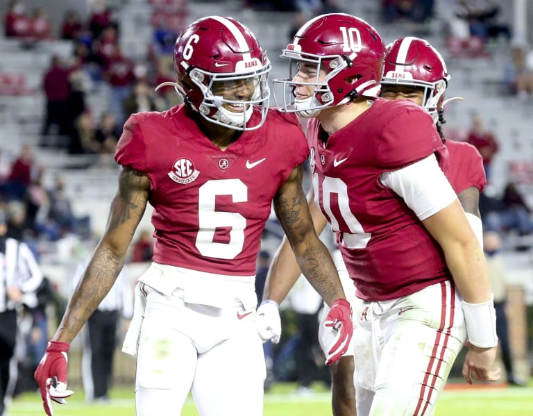 Bamainsider Heisman Watch Mac Jones Makes A Move While Devonta Smith Enters The Mix