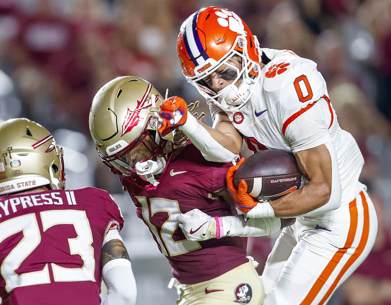 Clemson Football moves up to No. 10 in latest AP Poll