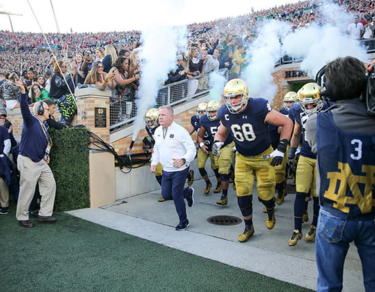 LOOK: Ed Orgeron makes surprise appearance at Notre Dame football