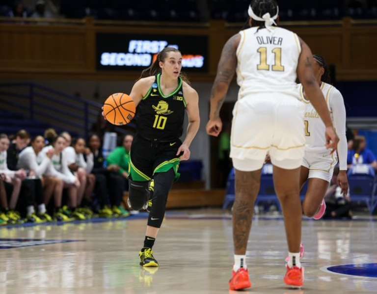 Oregon survives late collapse, edges Vanderbilt in OT in NCAA First Round