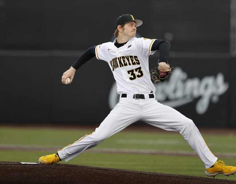 HawkeyeReport Mazur drafted by Padres