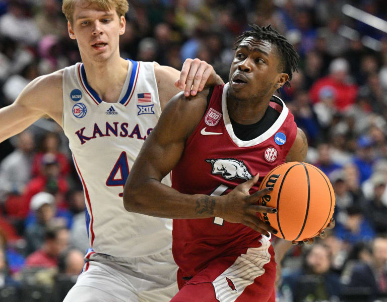 Devo Davis wins Kansas with a magical performance in March