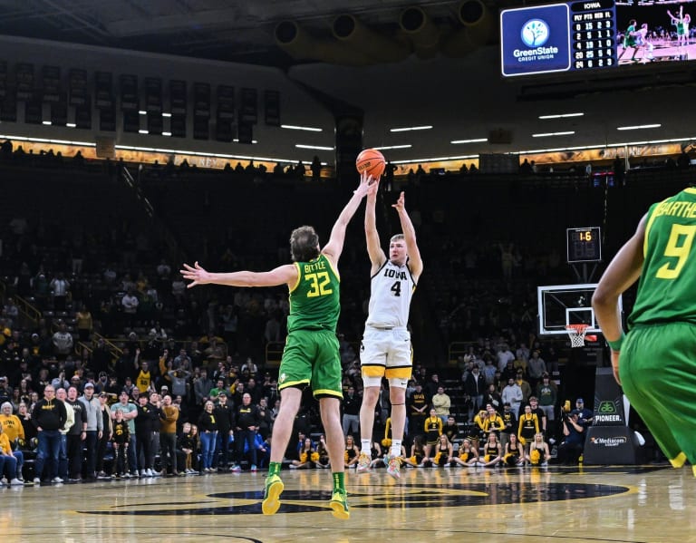 Oregon 80, Iowa 78: Ducked