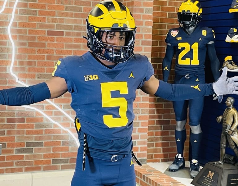 2026 Db Demari Clemons Has Michigan At The Top Of His List After Visit Maizeandbluereview 4112