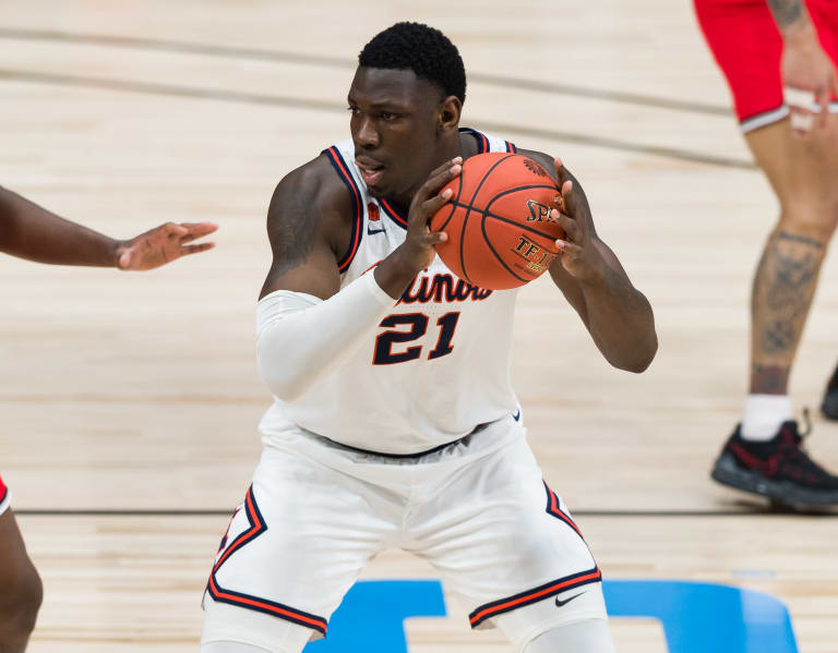 Cockburn Named Abdul-Jabbar Award Finalist - University of Illinois  Athletics