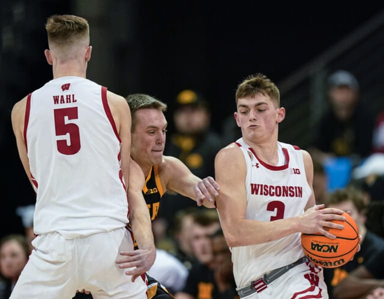 Connor Essegian scored 17 points to lead Wisconsin Badgers over Iowa ...