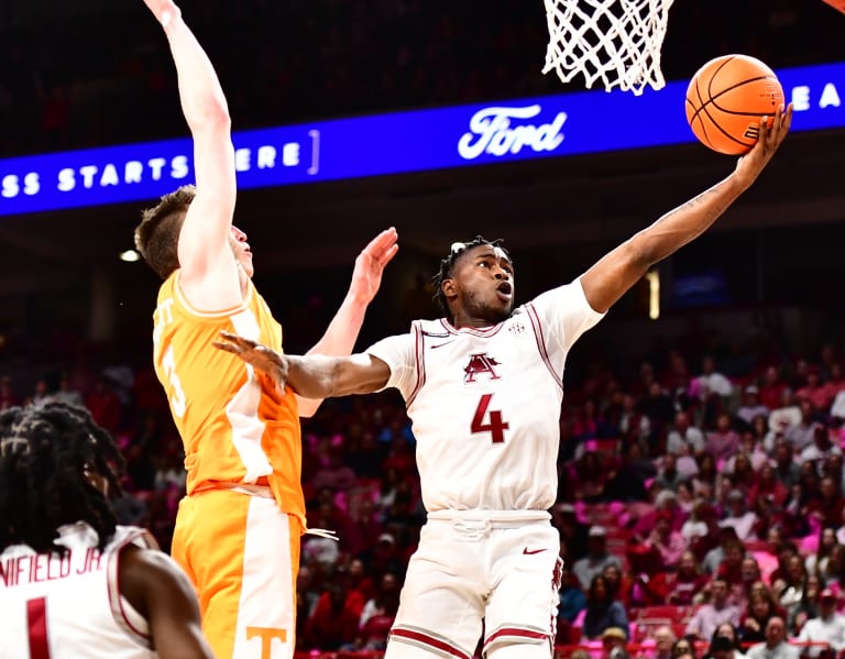 Arkansas Razorbacks Basketball Embarrassed At Home By Tennessee