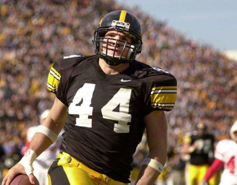 Tippett, Stoops headed to College Football Hall of Fame - Go Iowa Awesome