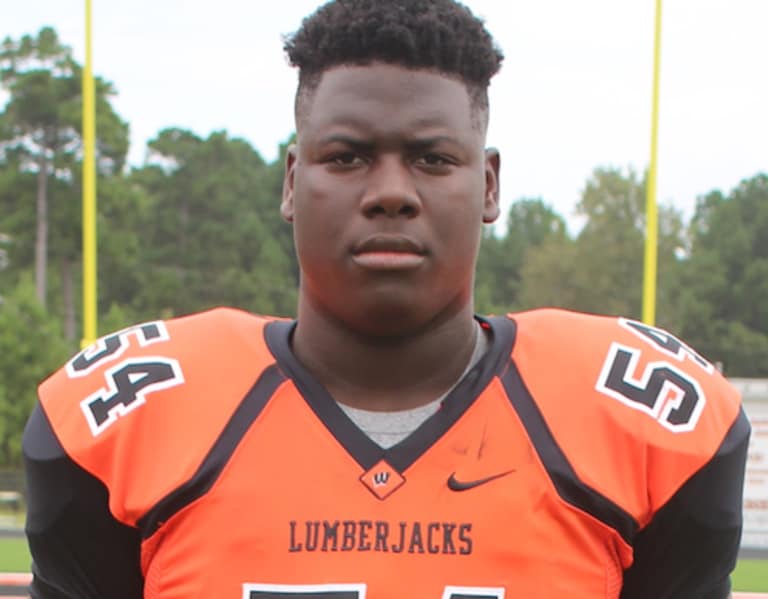 3-star In-state Defensive Tackle Marcus Miller Commits To Arkansas 