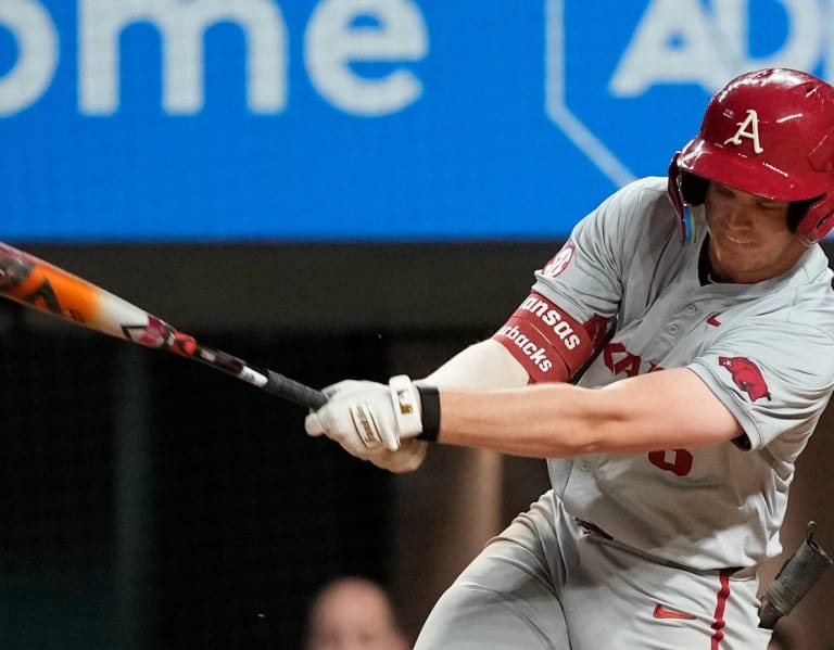HawgBeat  –  Stranded runners cost Arkansas in 14-inning loss