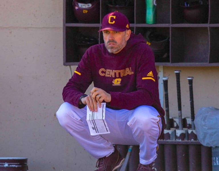 Central Michigan's Steve Jaksa named 'MAC Coach of the Year